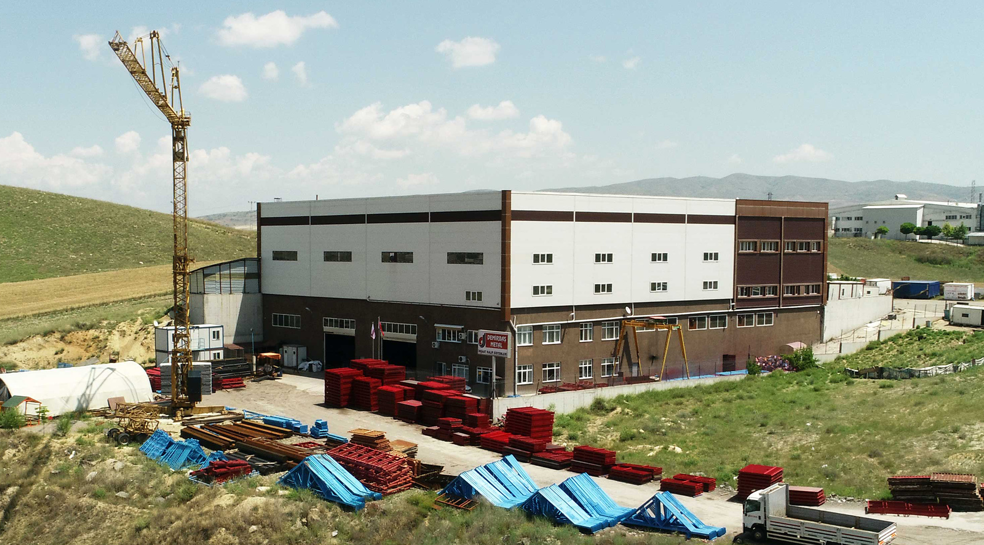 Demirbaş Metal fotoğraf 1