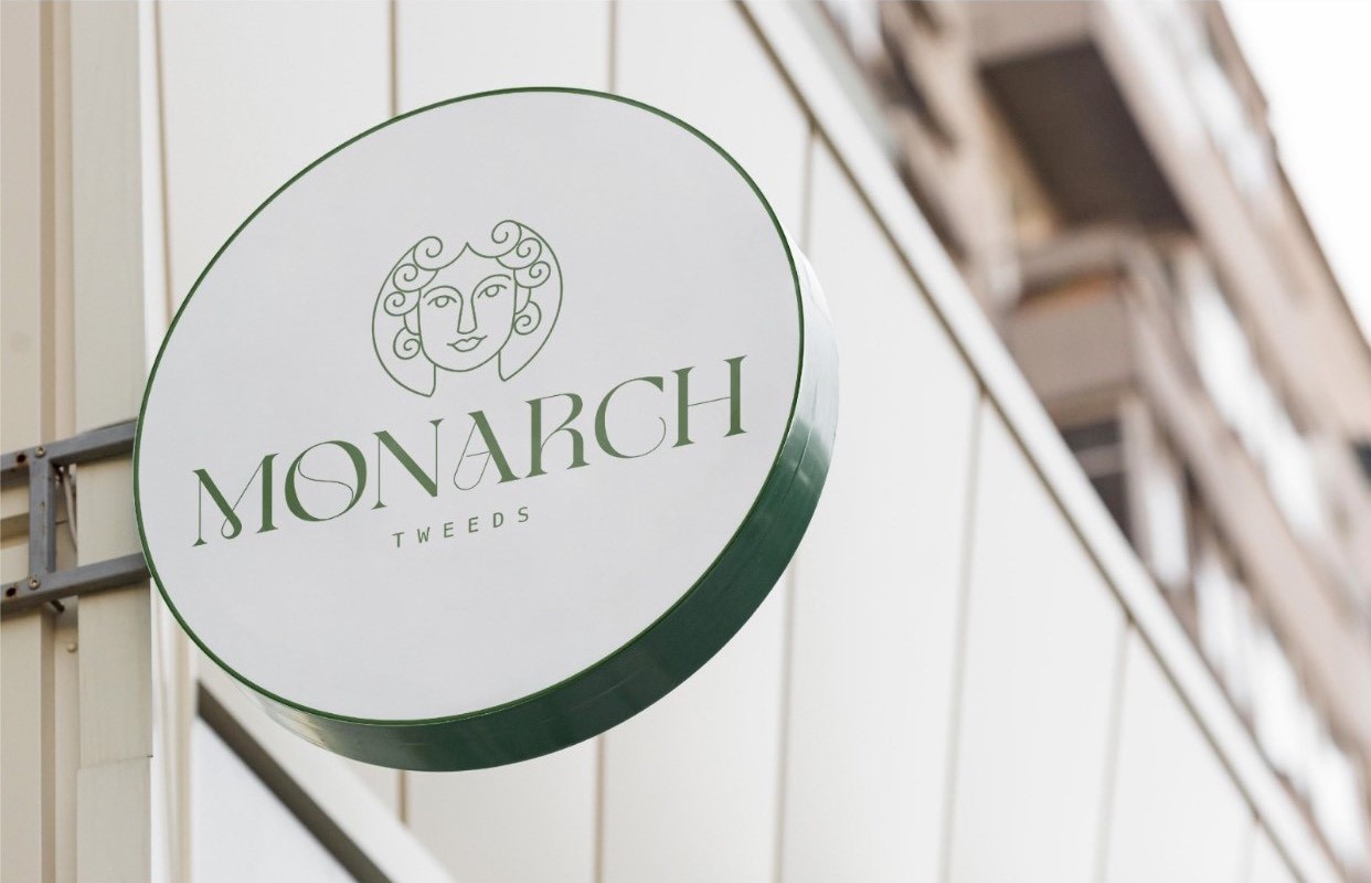 Monarch Tweeds fotoğraf 1