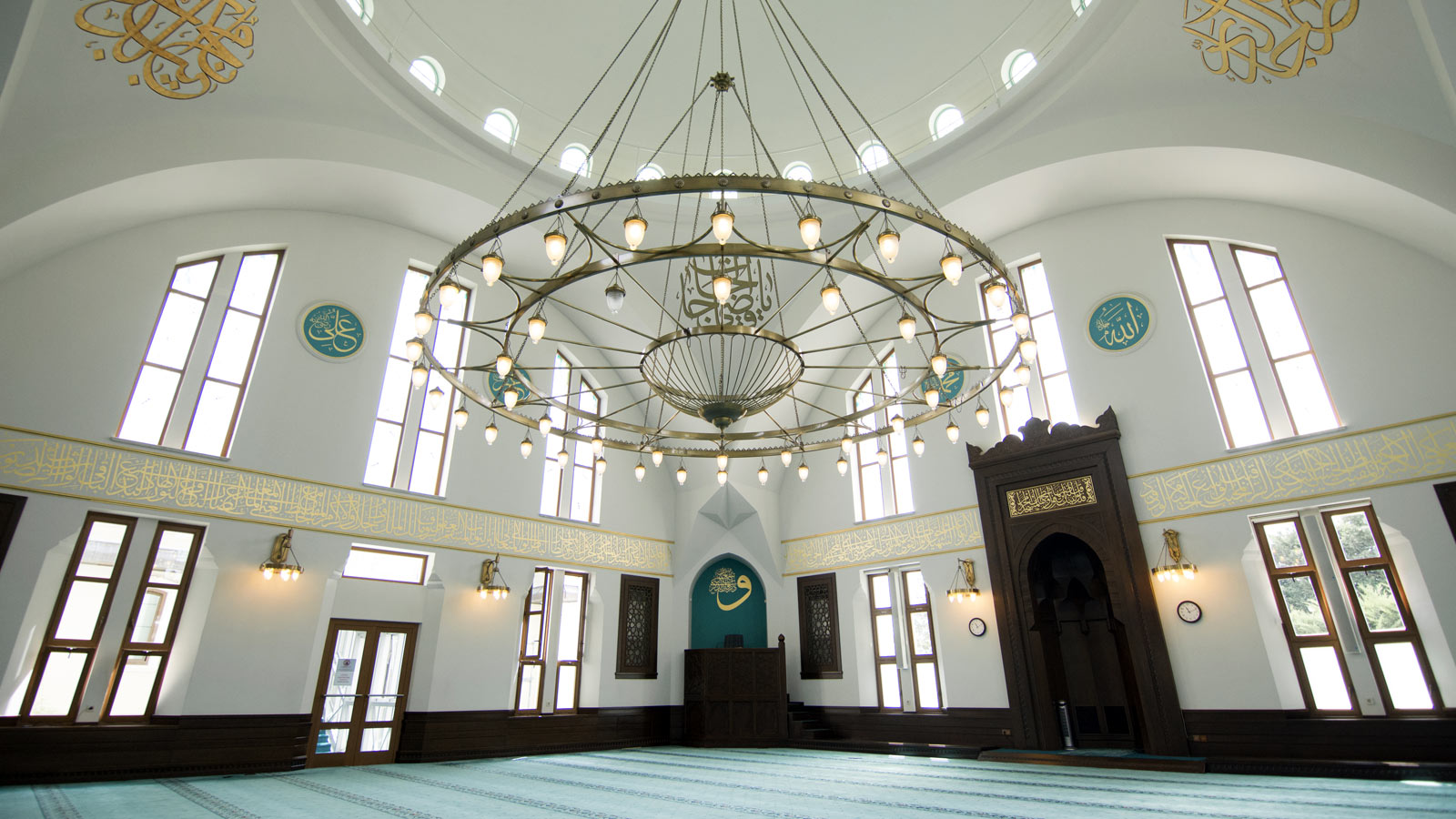 Üstün Avize Fabrikası fotoğraf 2