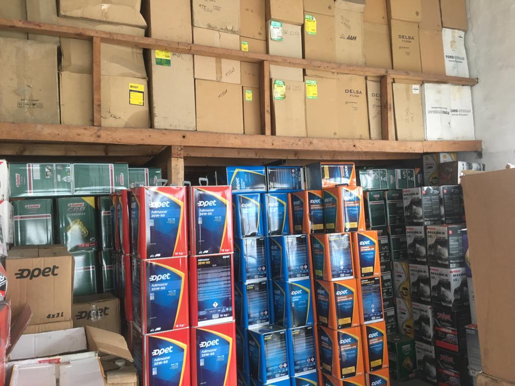 Zeki Otomotiv - Salih Kurt | Ford Cargo - Bmc - Mercedes– Dodge Kamyon Orjinal Yedek Parça fotoğraf 4