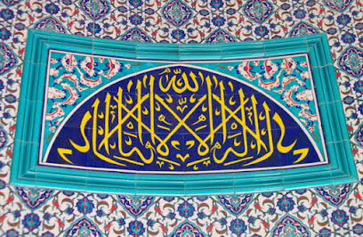 Evliya Çelebi Çini Fabrikası kapak görseli