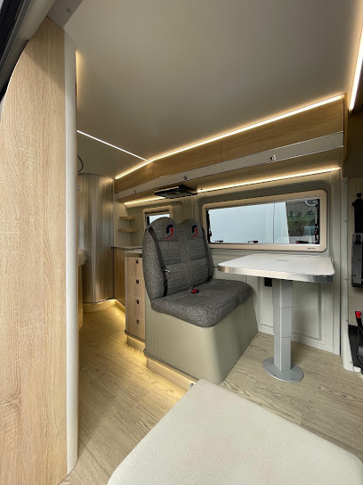 Stock Camper Van kapak görseli