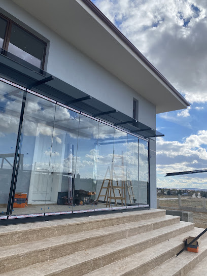 ulucay cam balkon kapak görseli