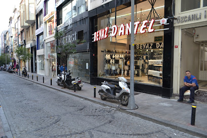 Beyaz Dantel kapak görseli