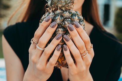 Larissa Jewellery kapak görseli
