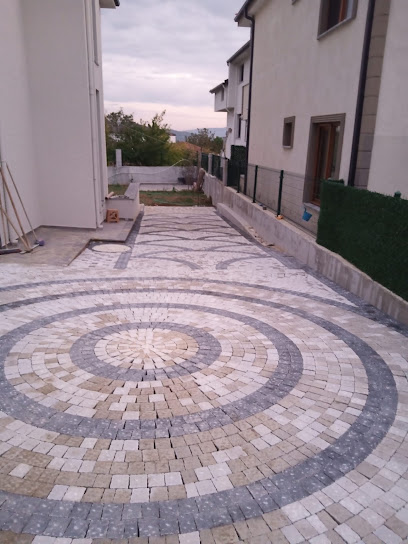 Taş Döşemesi kapak görseli