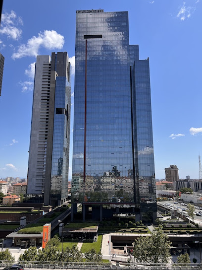 NOW INTERNATİONAL kapak görseli