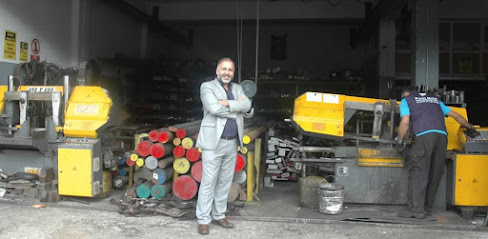 Pusat Metal kapak görseli