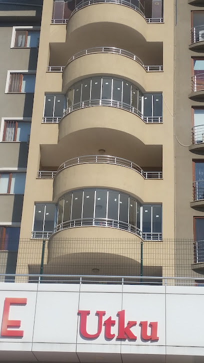 Nilüfer Cam Balkon kapak görseli