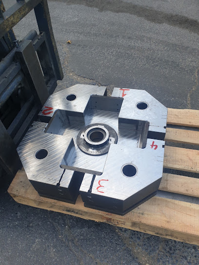 Sama Technical molds kapak görseli