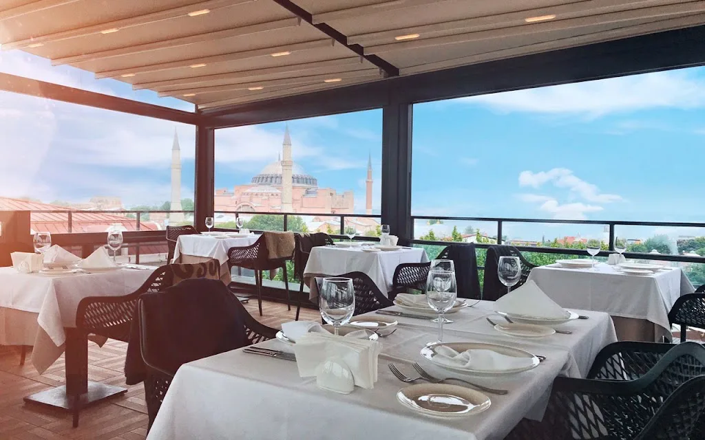 Deraliye Rooftop Restaurant | Sultanahmet Terrace - Fatih mekan fotoğrafı