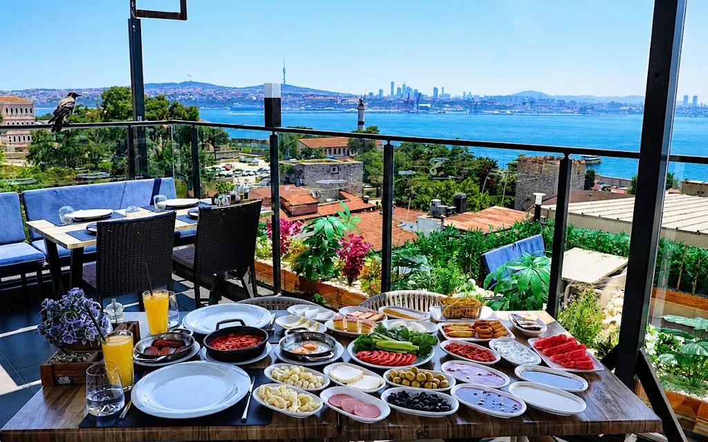 Seafront Lounge Rooftop Restaurant - Fatih mekan fotoğrafı